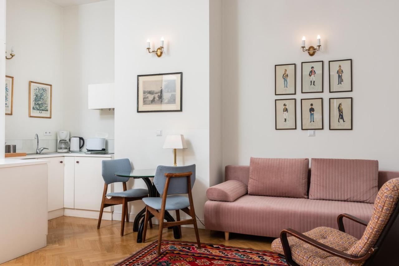 Classy Old Town Suites - By Upstairs Краков Экстерьер фото